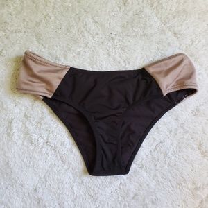 O'Neill cheeky bottoms